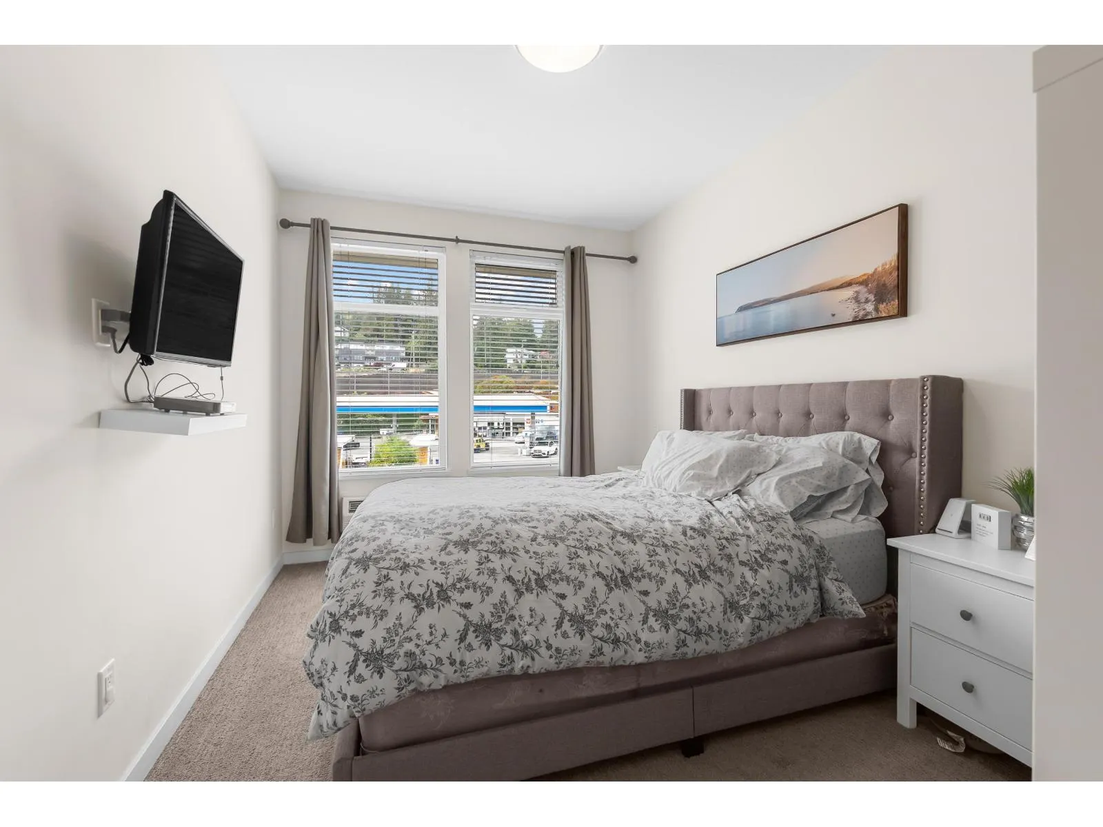 406 2242 WHATCOM ROAD