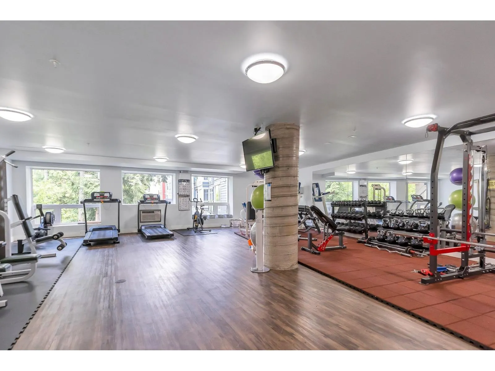406 2242 WHATCOM ROAD