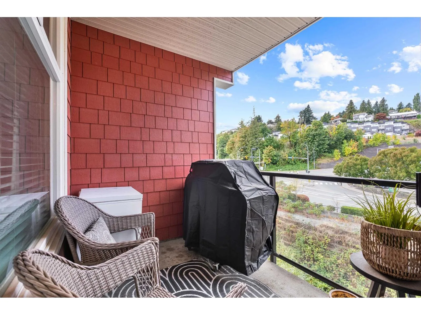 406 2242 WHATCOM ROAD