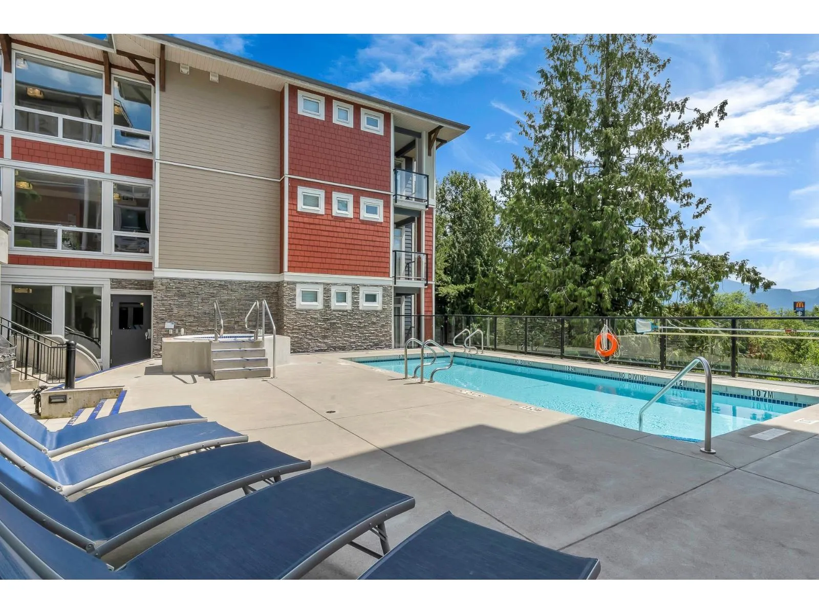 406 2242 WHATCOM ROAD