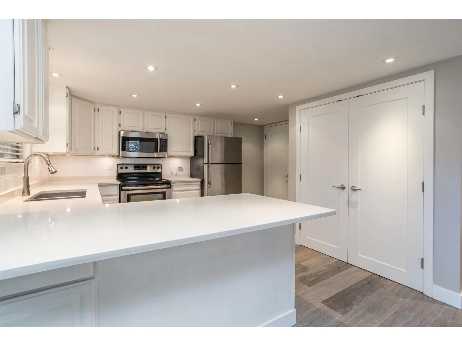 103 12743 16 AVENUE