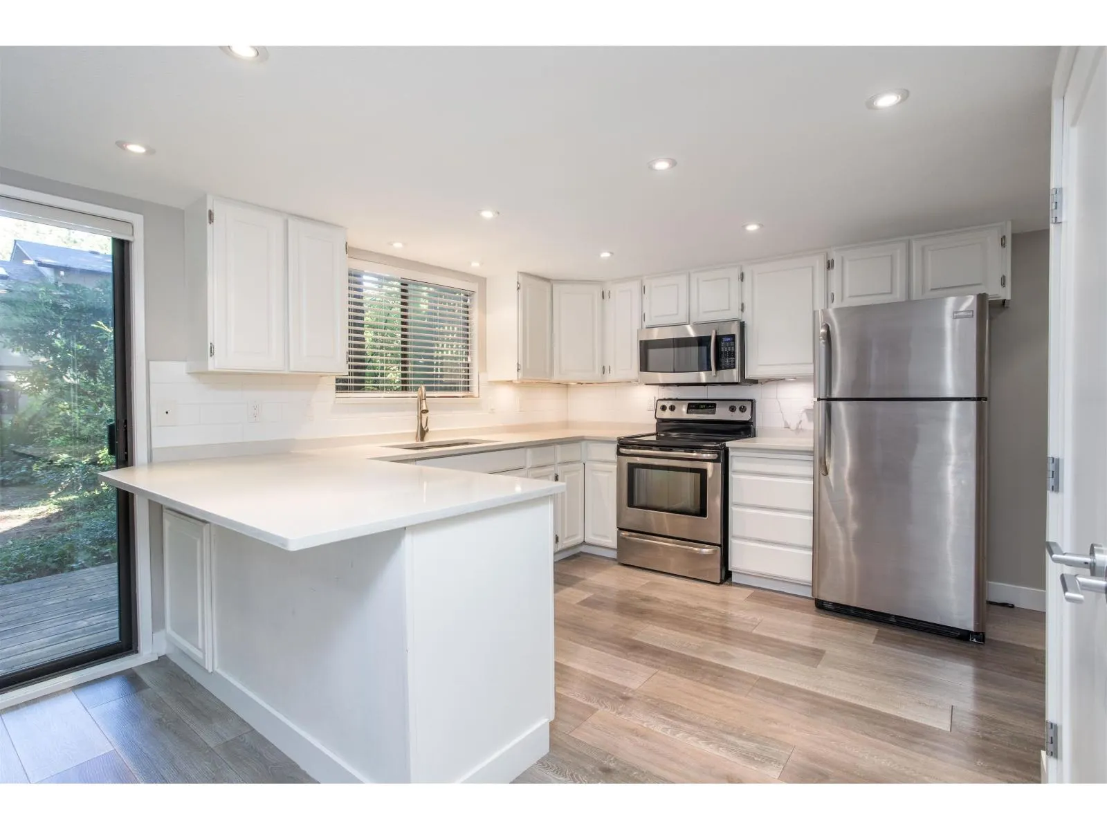 103 12743 16 AVENUE