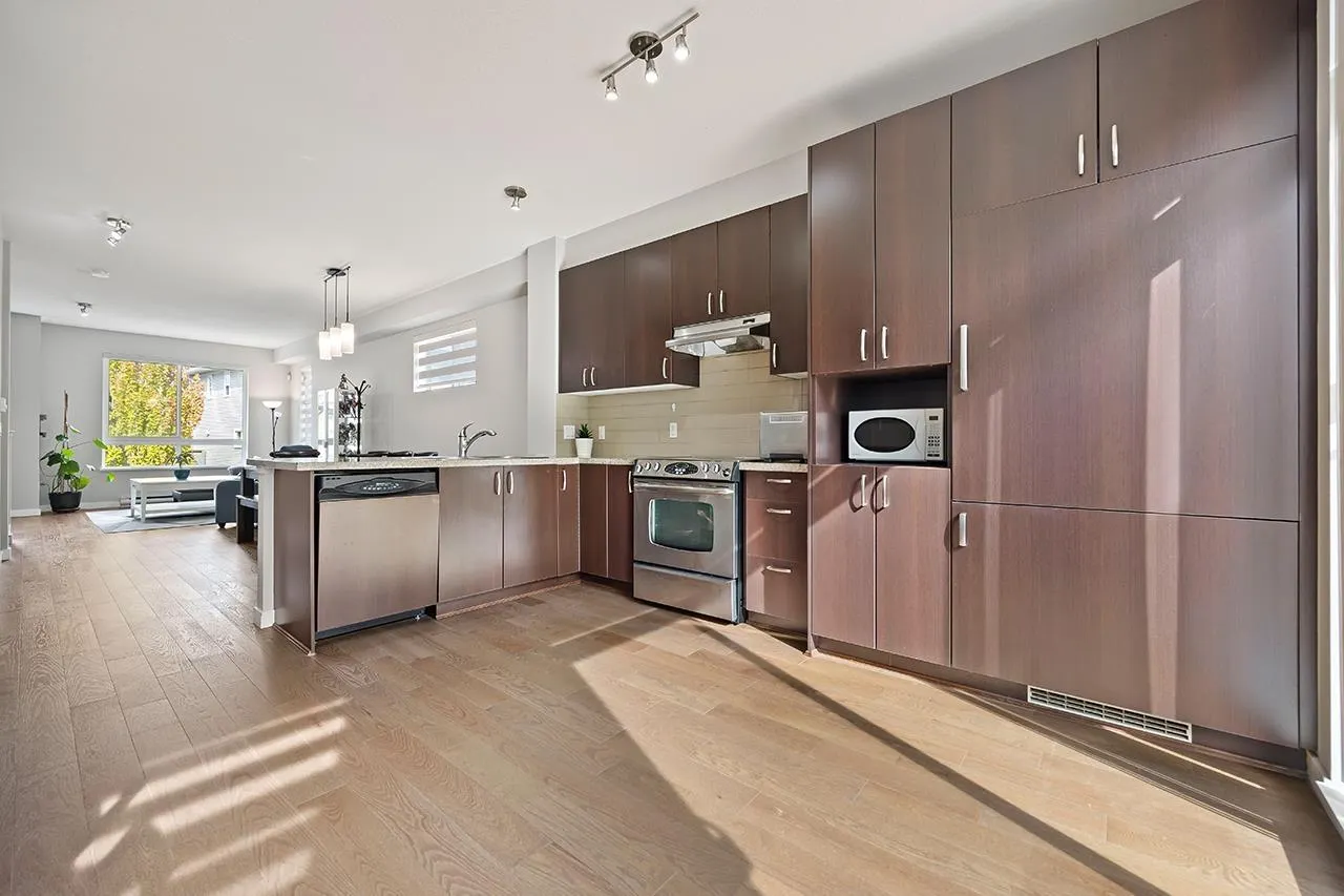 88 2729 158 STREET