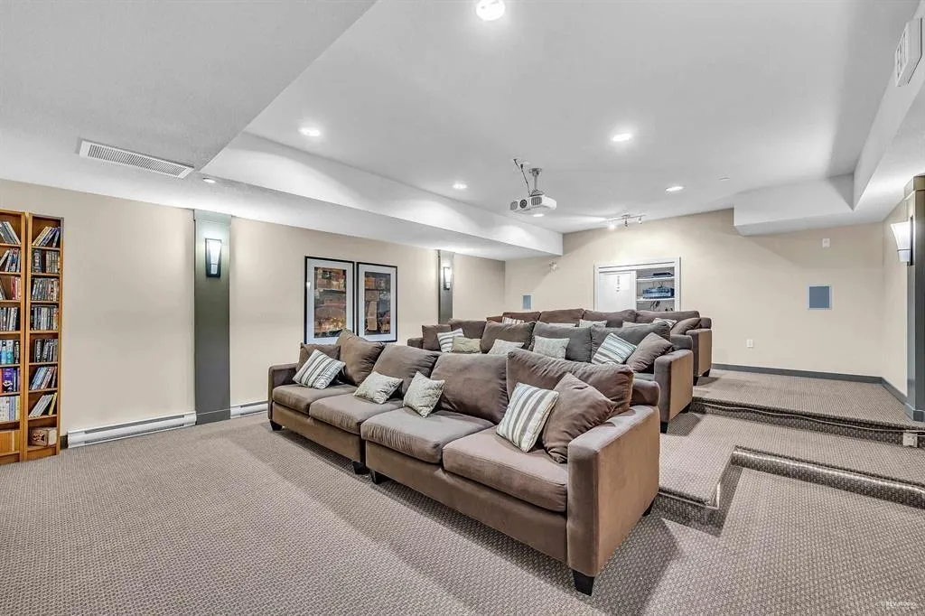 88 2729 158 STREET