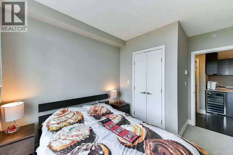 2605 3008 GLEN DRIVE