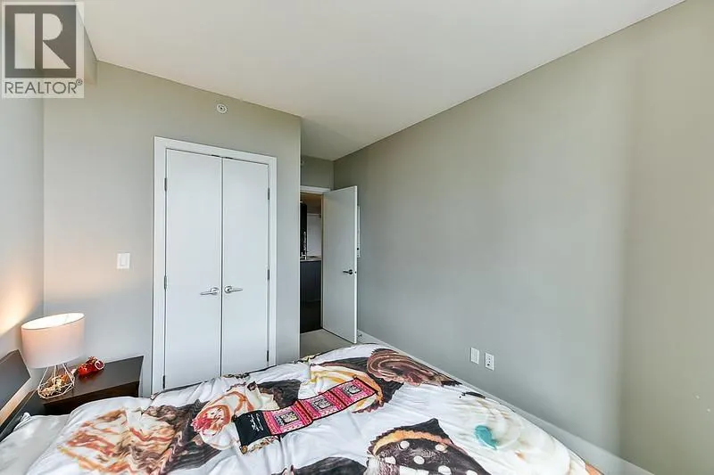2605 3008 GLEN DRIVE