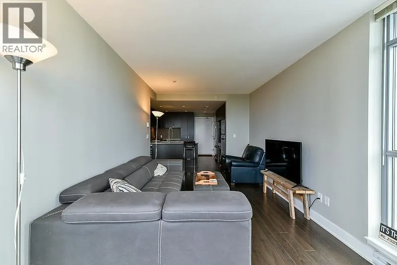 2605 3008 GLEN DRIVE