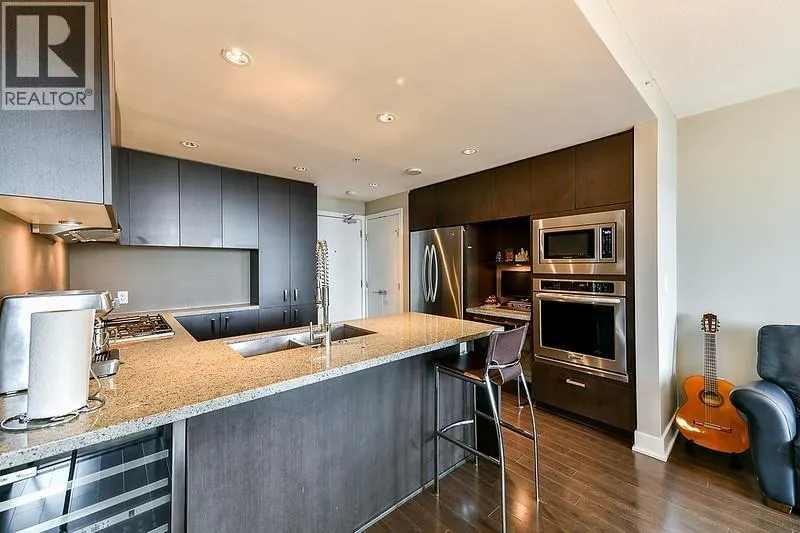 2605 3008 GLEN DRIVE