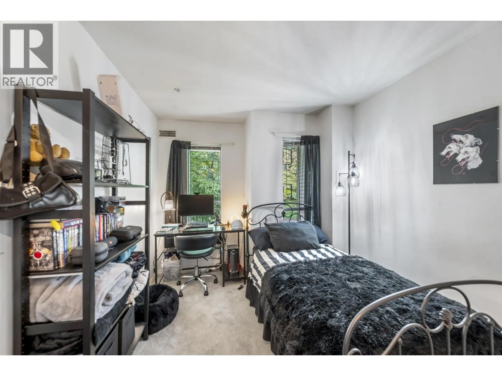 306 3400 SE MARINE DRIVE