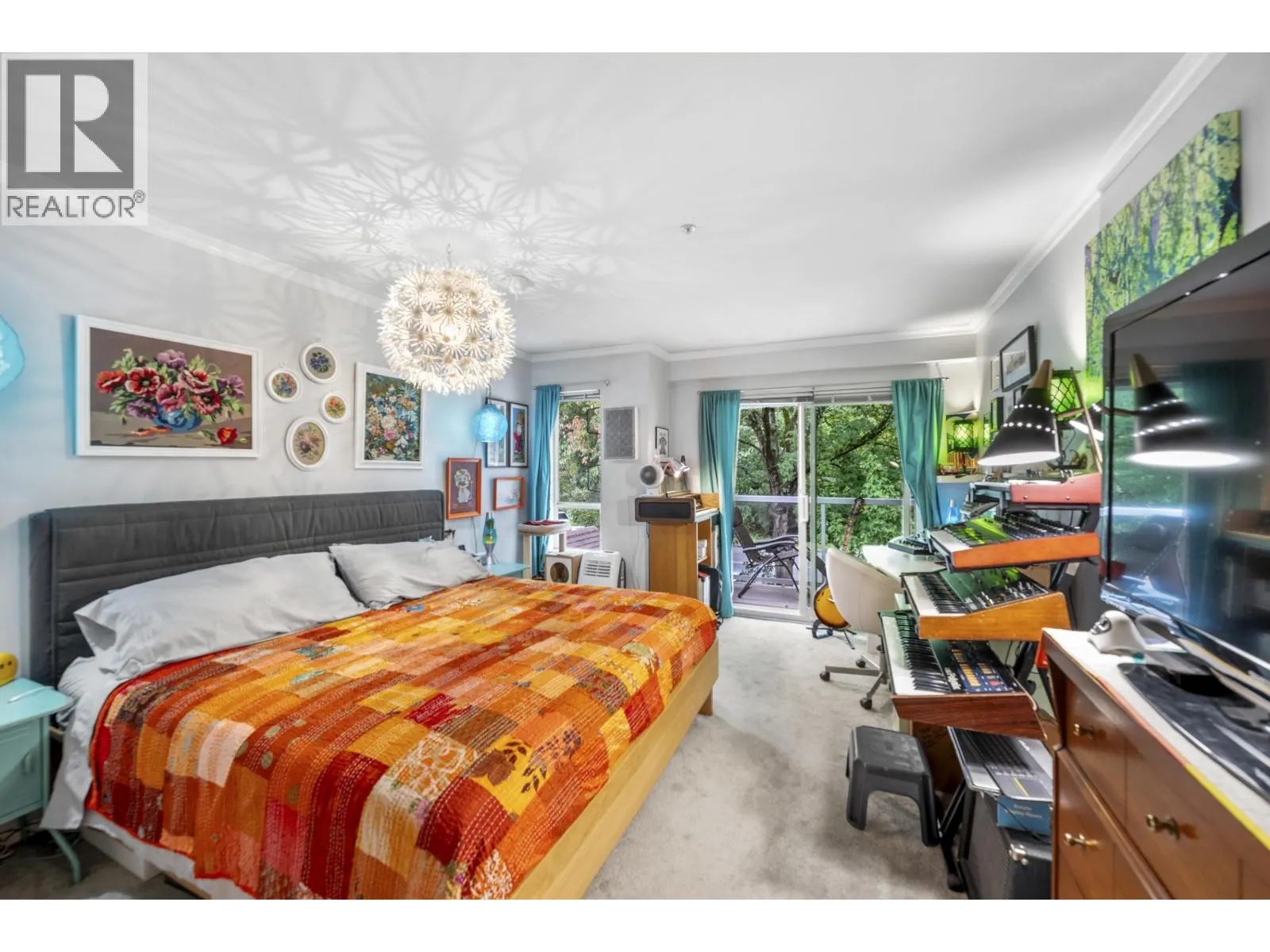 306 3400 SE MARINE DRIVE