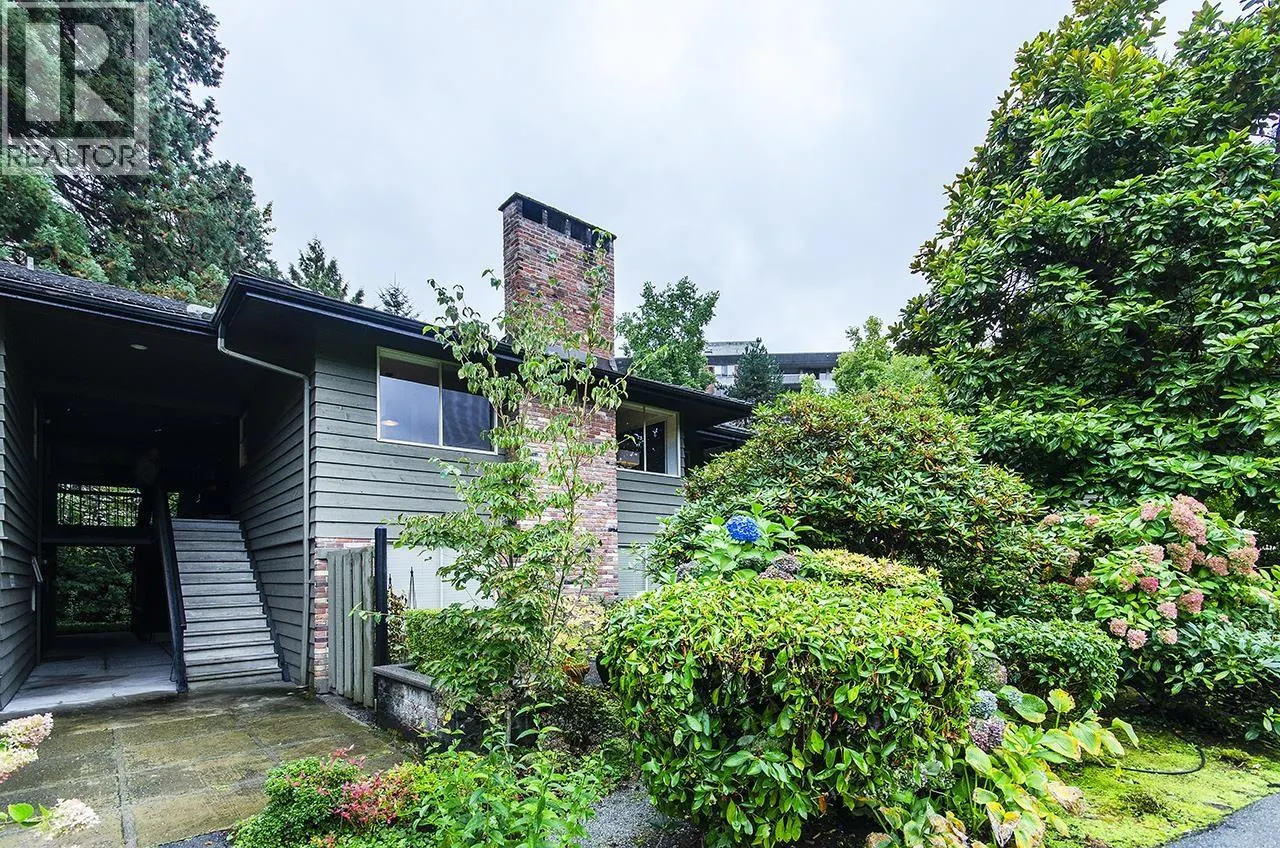 211 235 KEITH ROAD