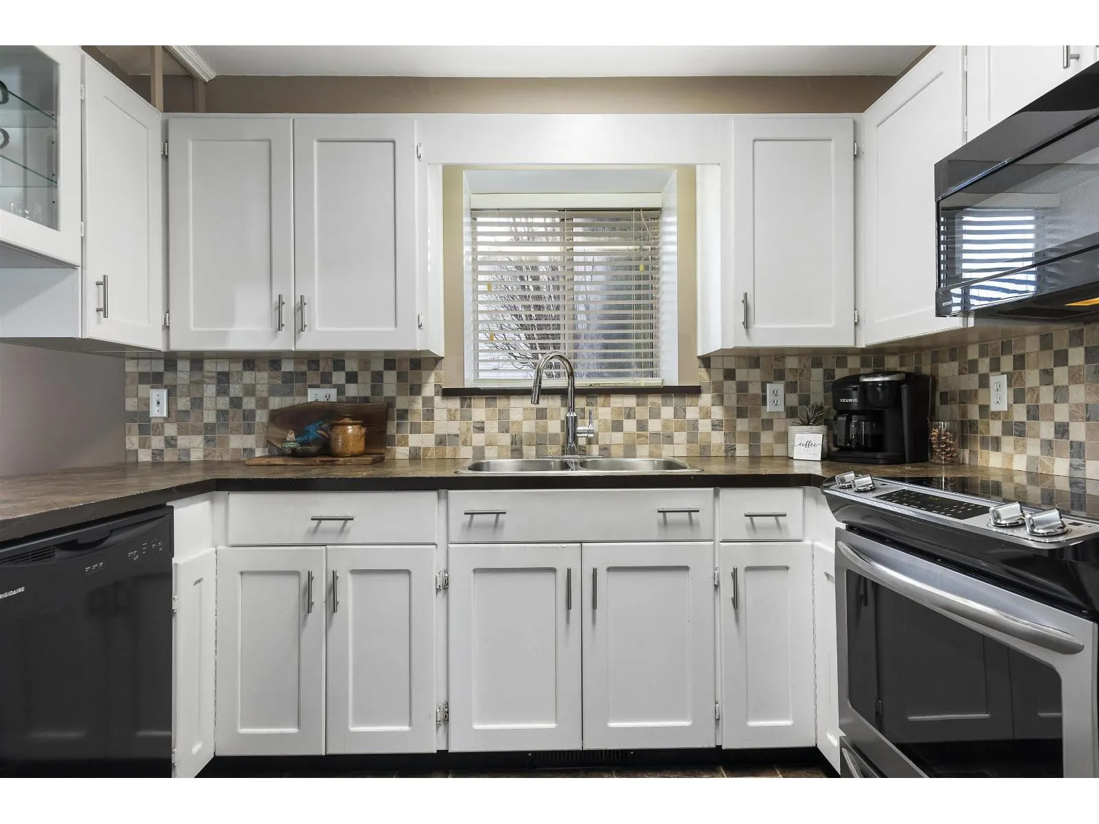 1636 AGASSIZ-ROSEDALE HIGHWAY NO 9 HIGHWAY|Agassiz