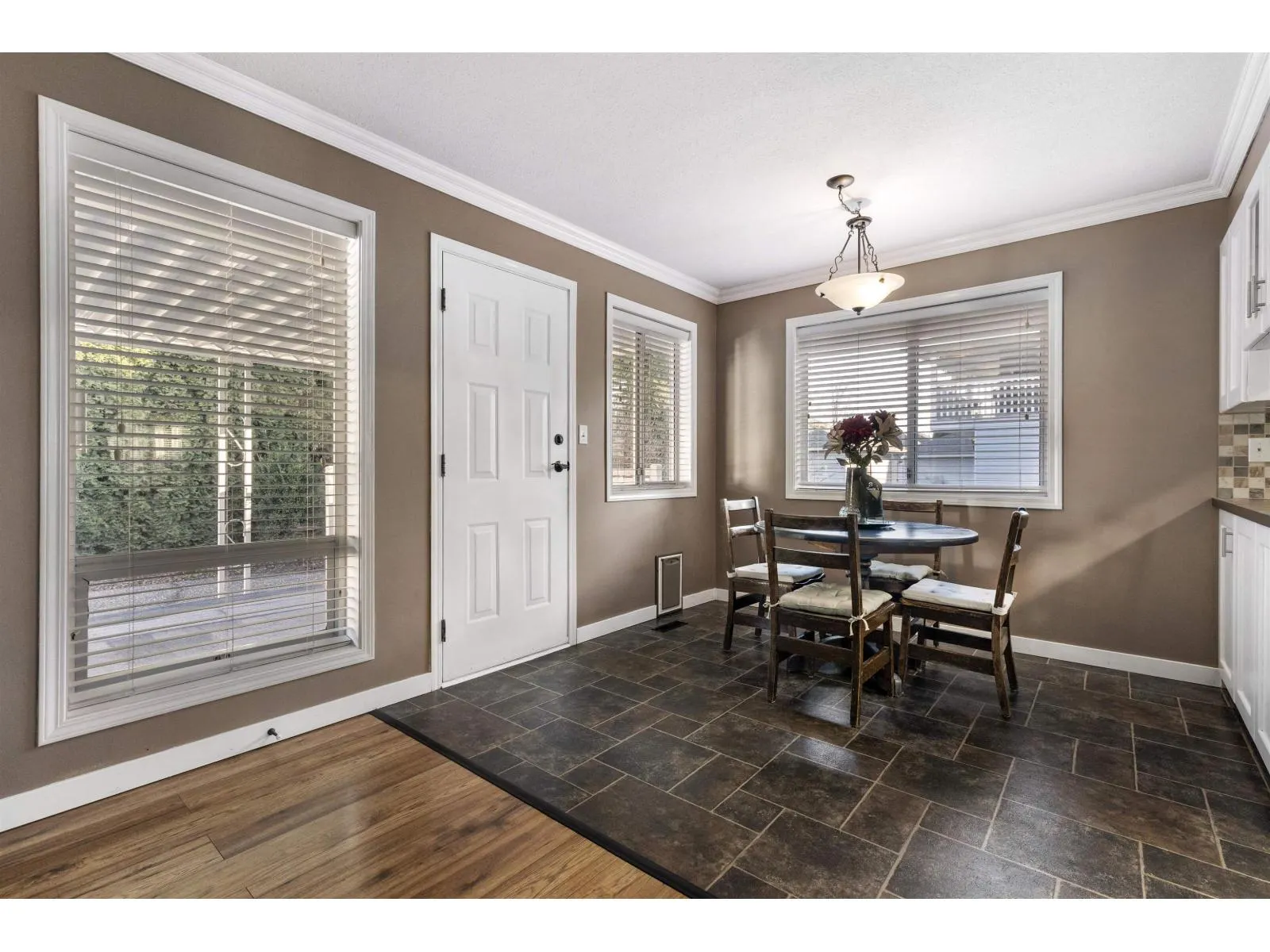1636 AGASSIZ-ROSEDALE HIGHWAY NO 9 HIGHWAY|Agassiz
