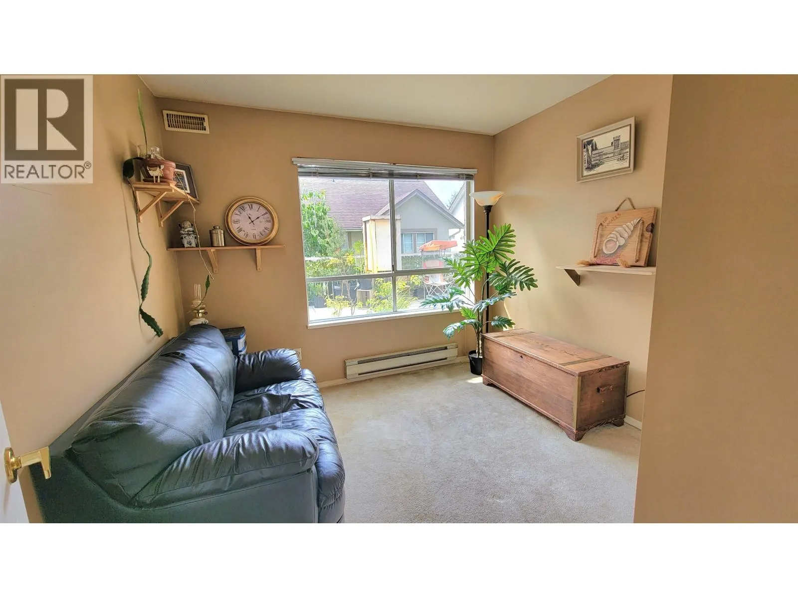 114 3400 SE MARINE DRIVE