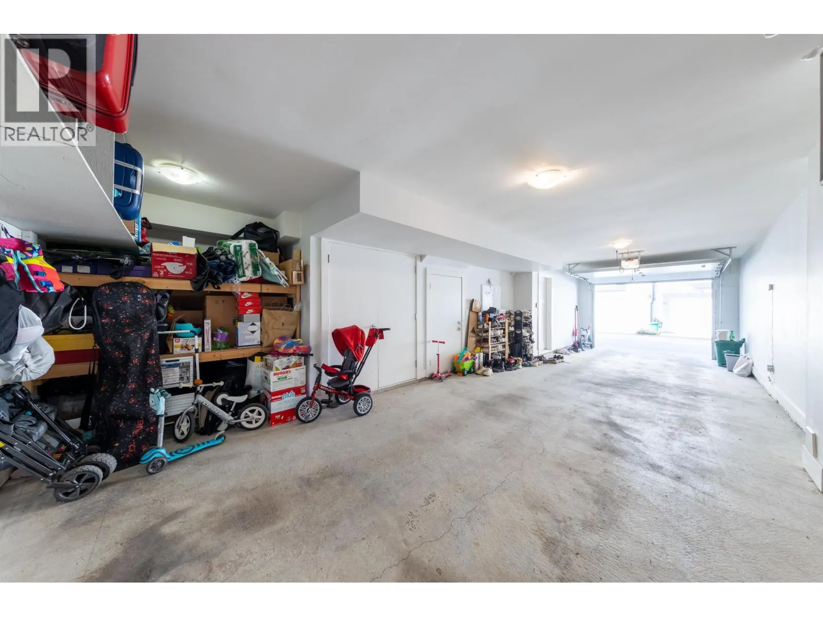 9 9211 MCKIM WAY