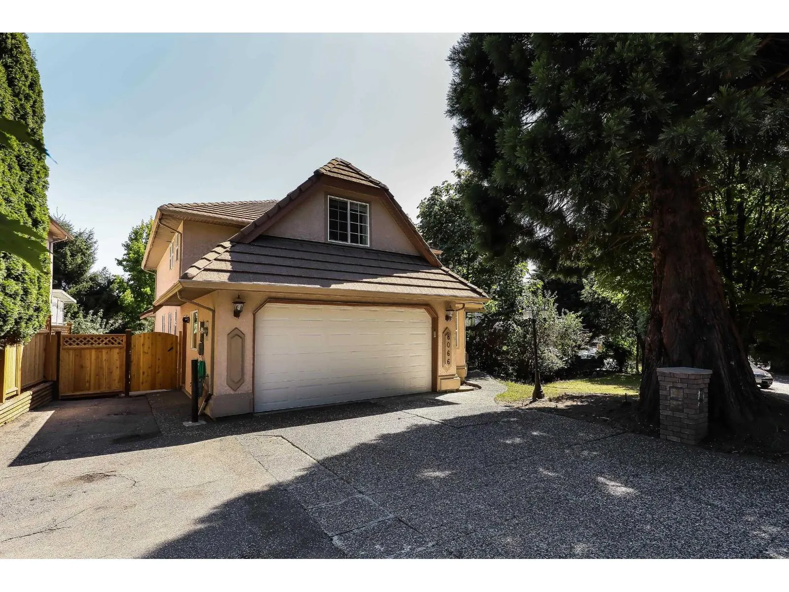 8066 168 STREET