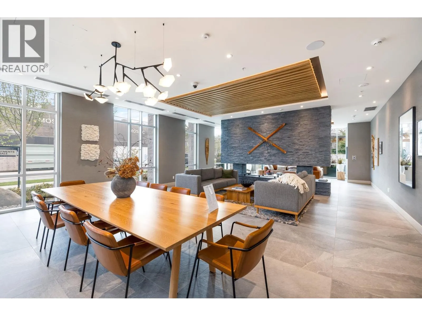 202-2325 EMERY COURT