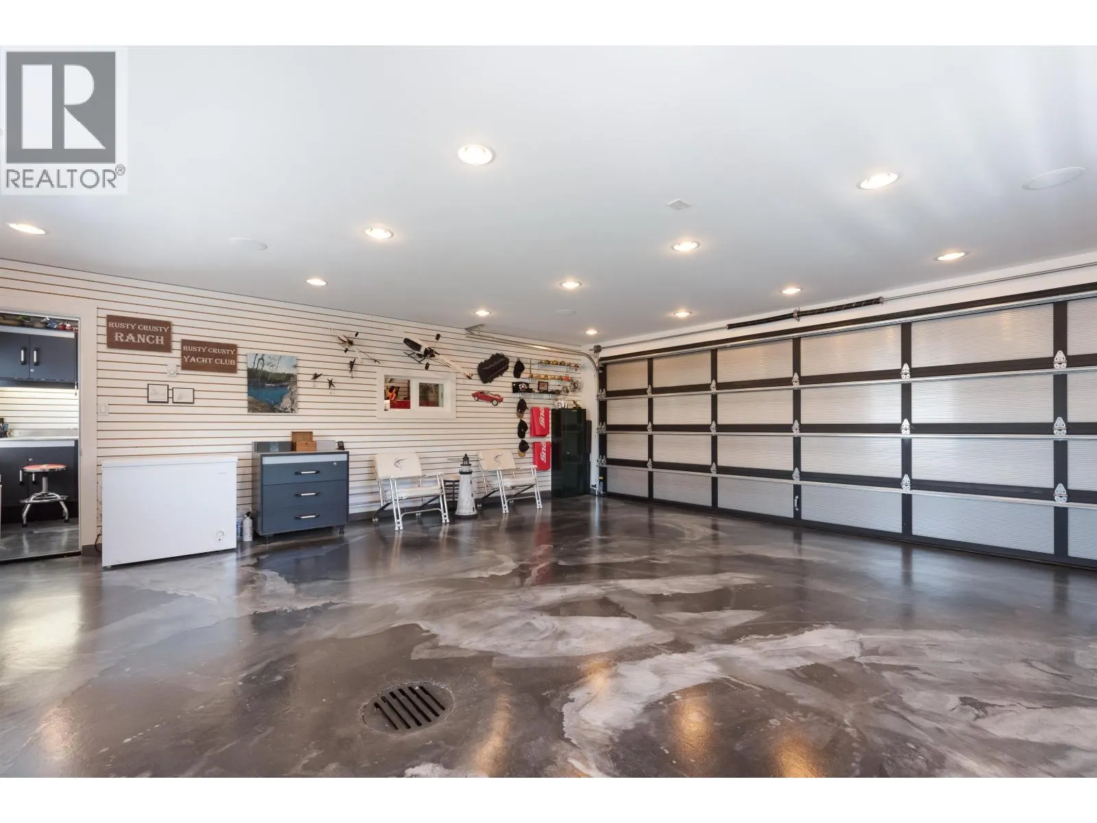 4379 W RIVER ROAD