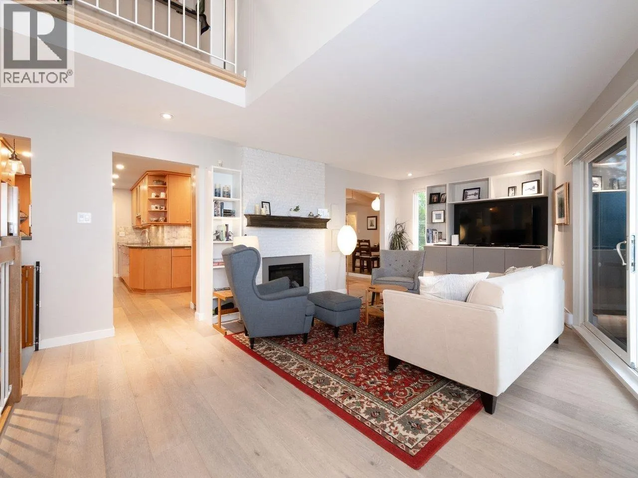 2727 PANORAMA DRIVE