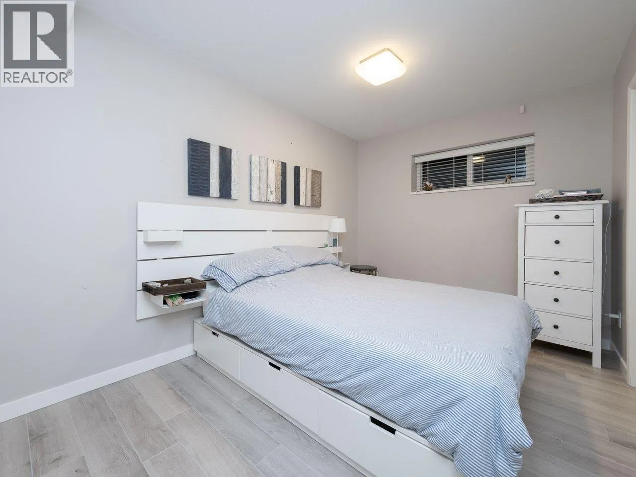 2727 PANORAMA DRIVE