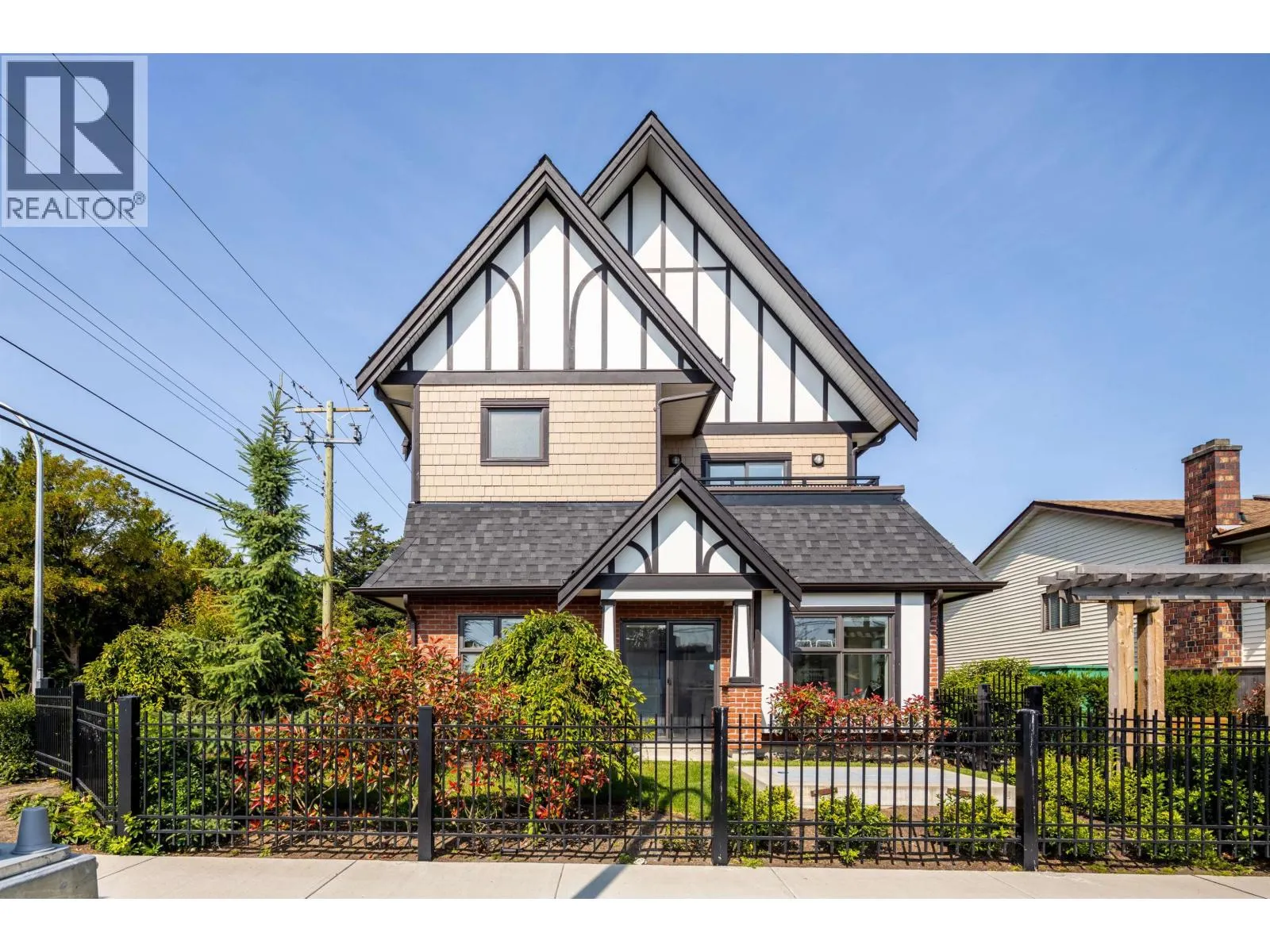 5 9899 STEVESTON HIGHWAY