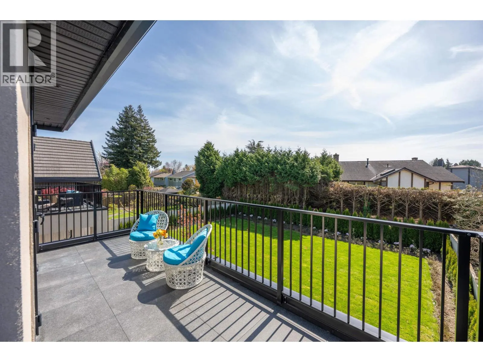 6120 MAPLE ROAD