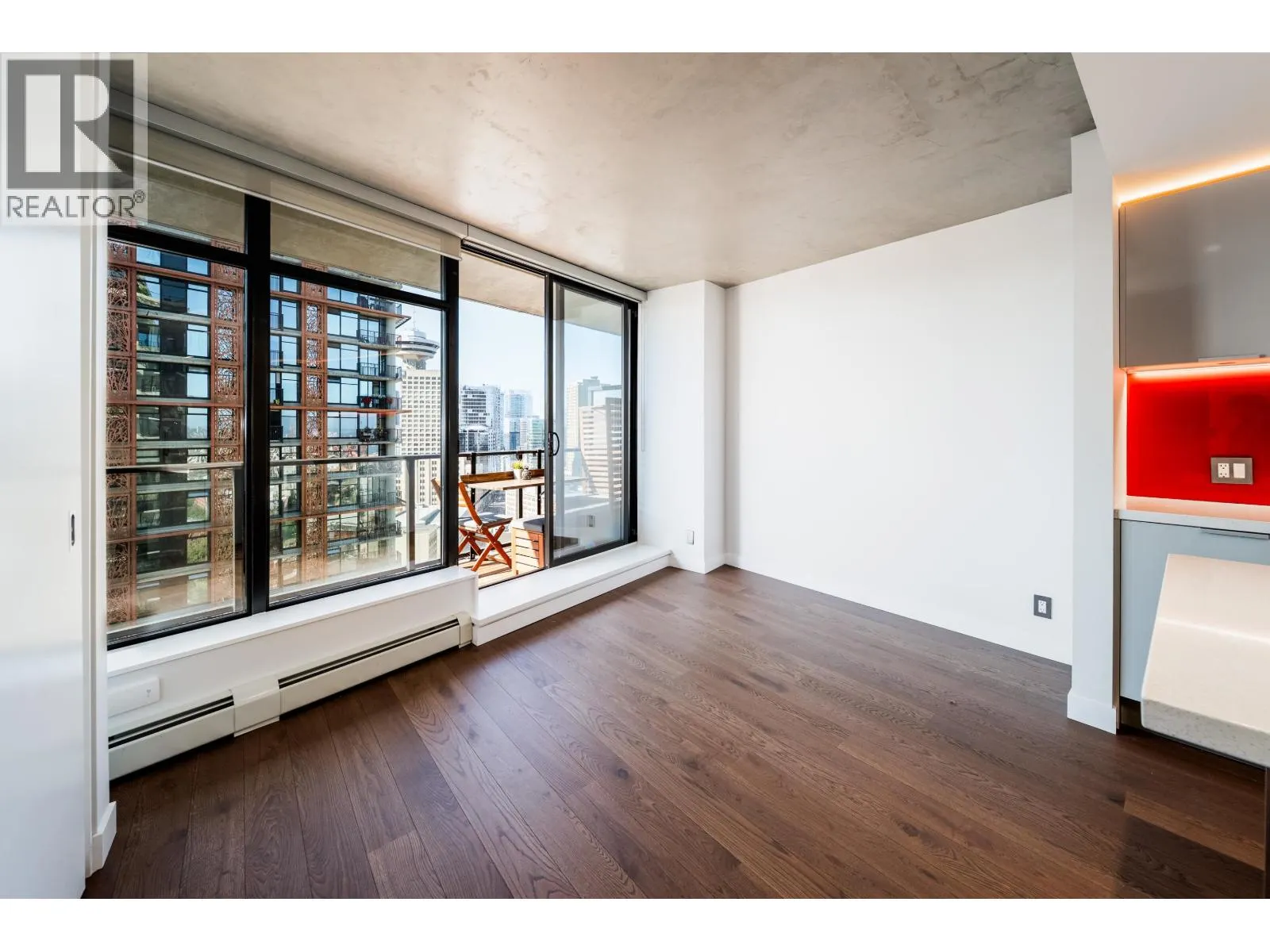 2508 108 W CORDOVA STREET