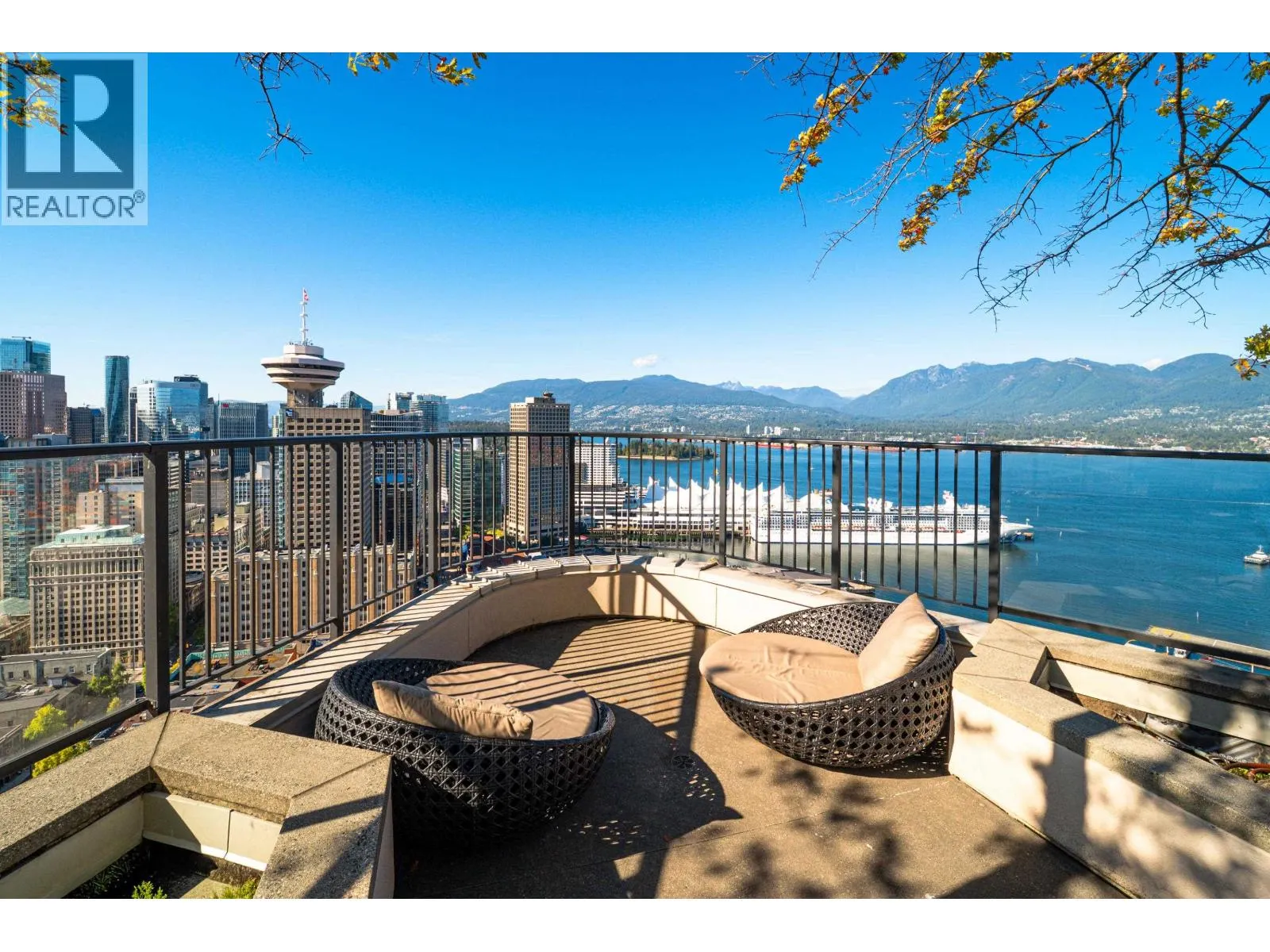 2508 108 W CORDOVA STREET