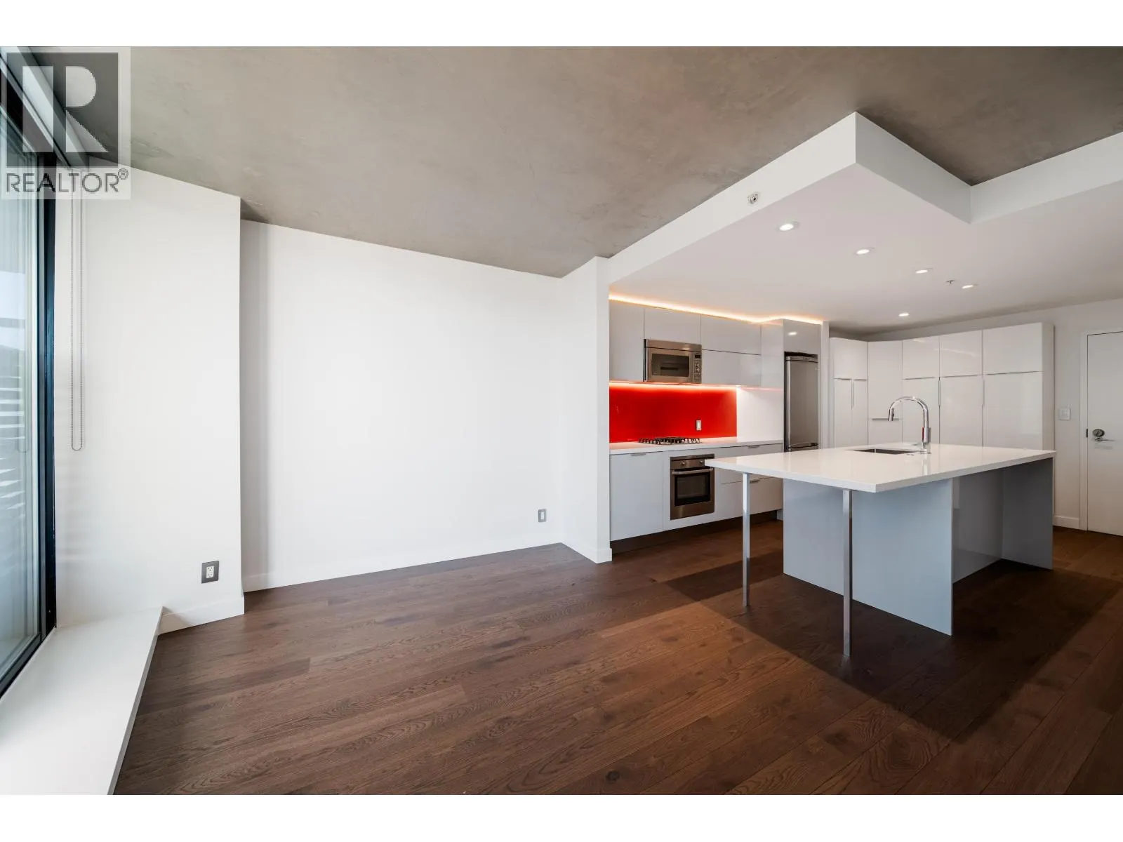 2508 108 W CORDOVA STREET
