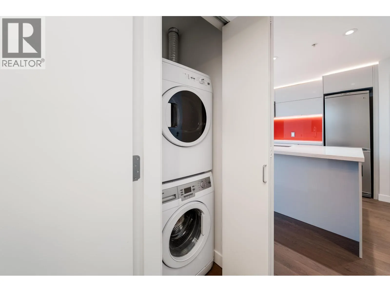 2508 108 W CORDOVA STREET