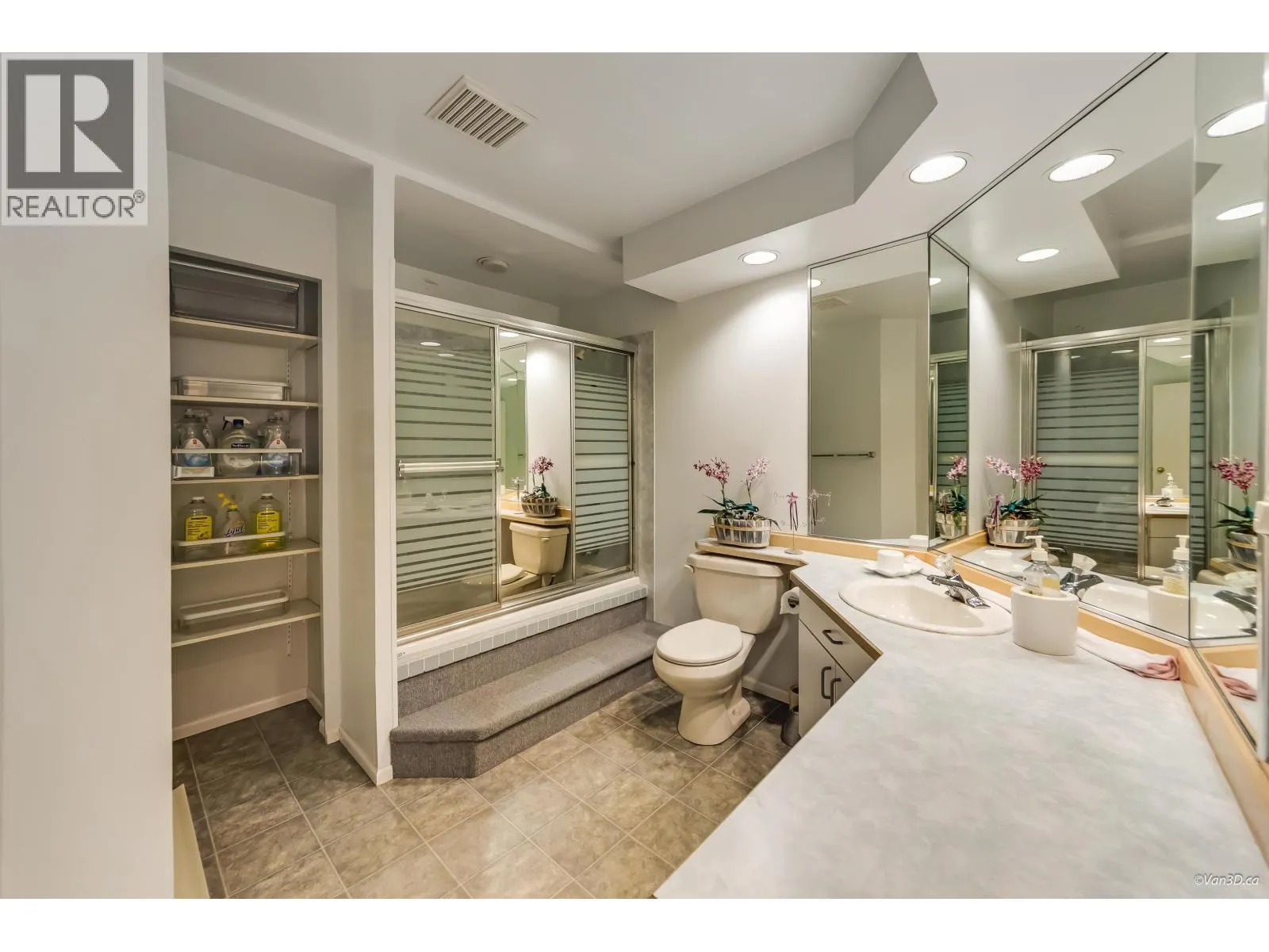 1207 DURANT DRIVE