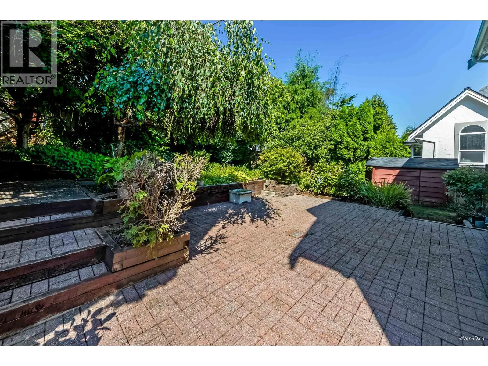 1207 DURANT DRIVE