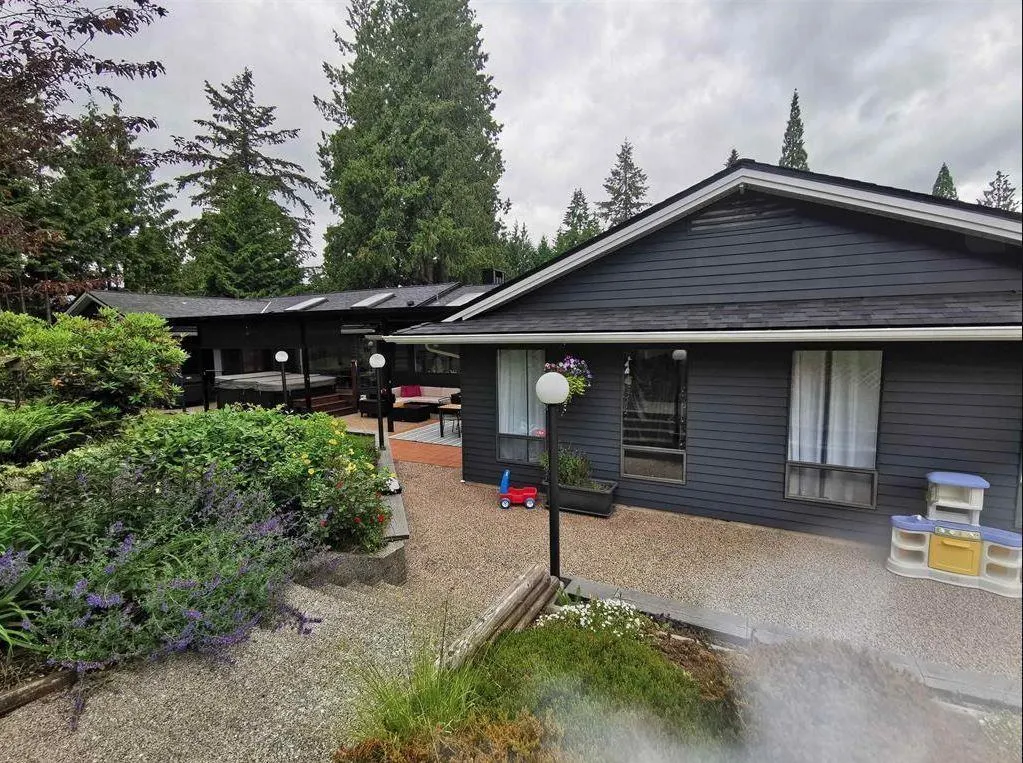 20556 GRADE CRESCENT