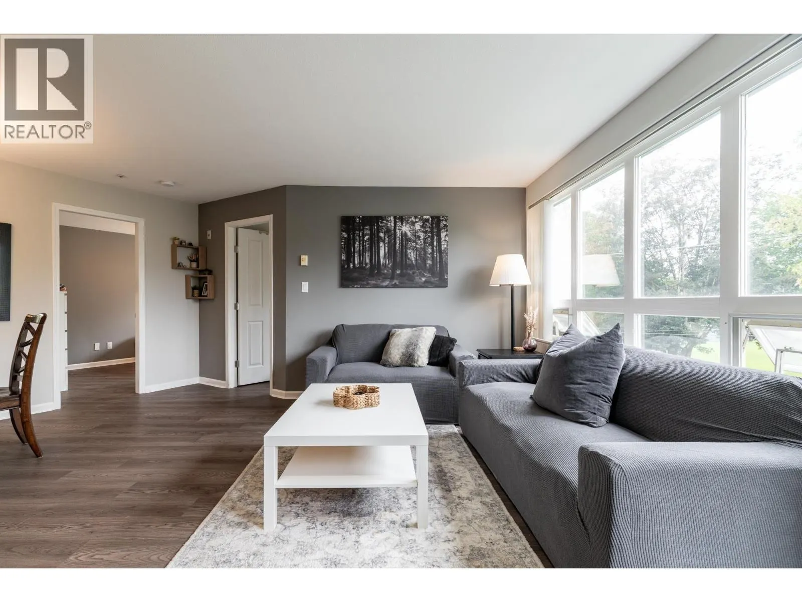 A306 2099 LOUGHEED HIGHWAY