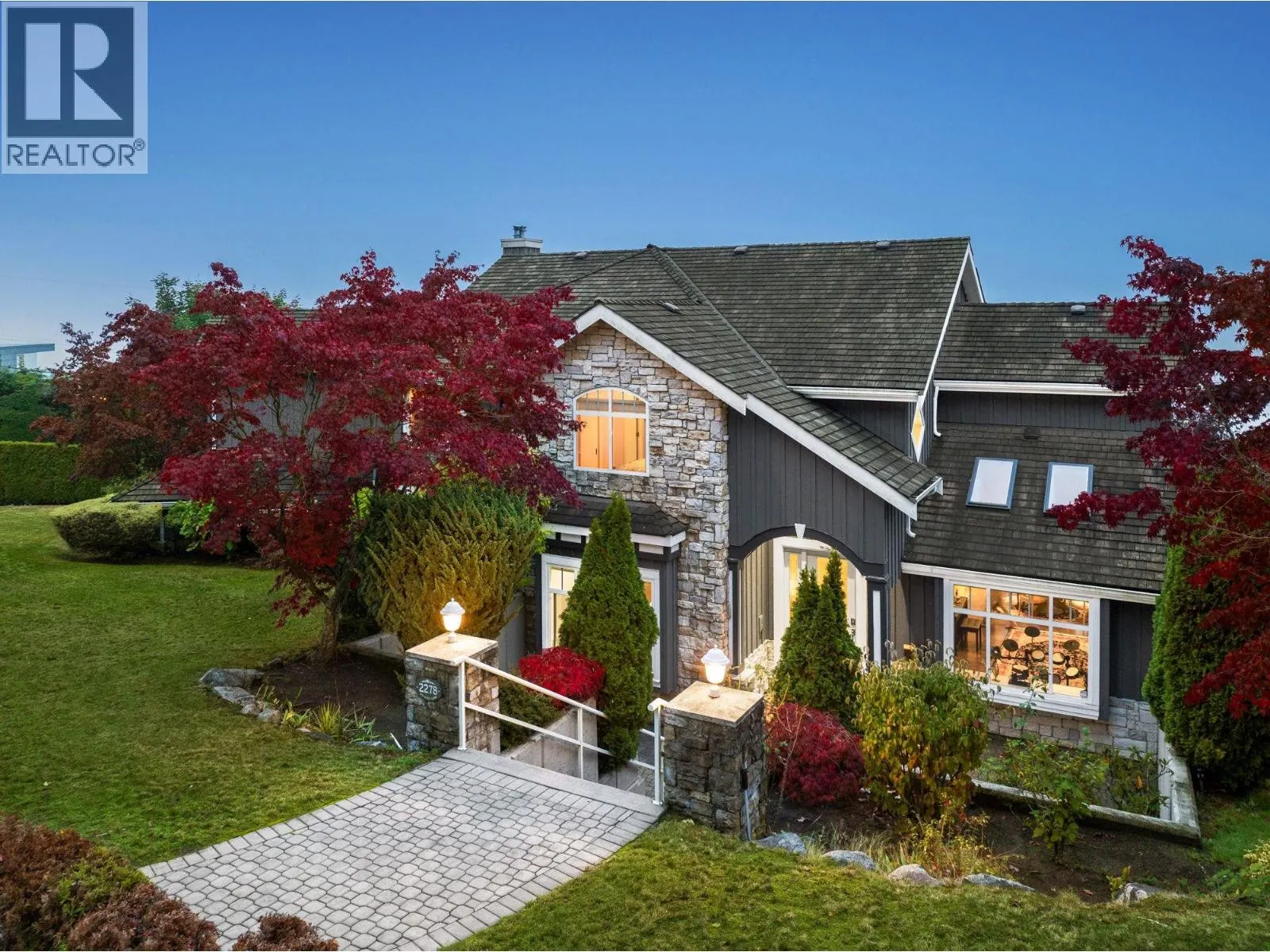 2278 ORCHARD LANE