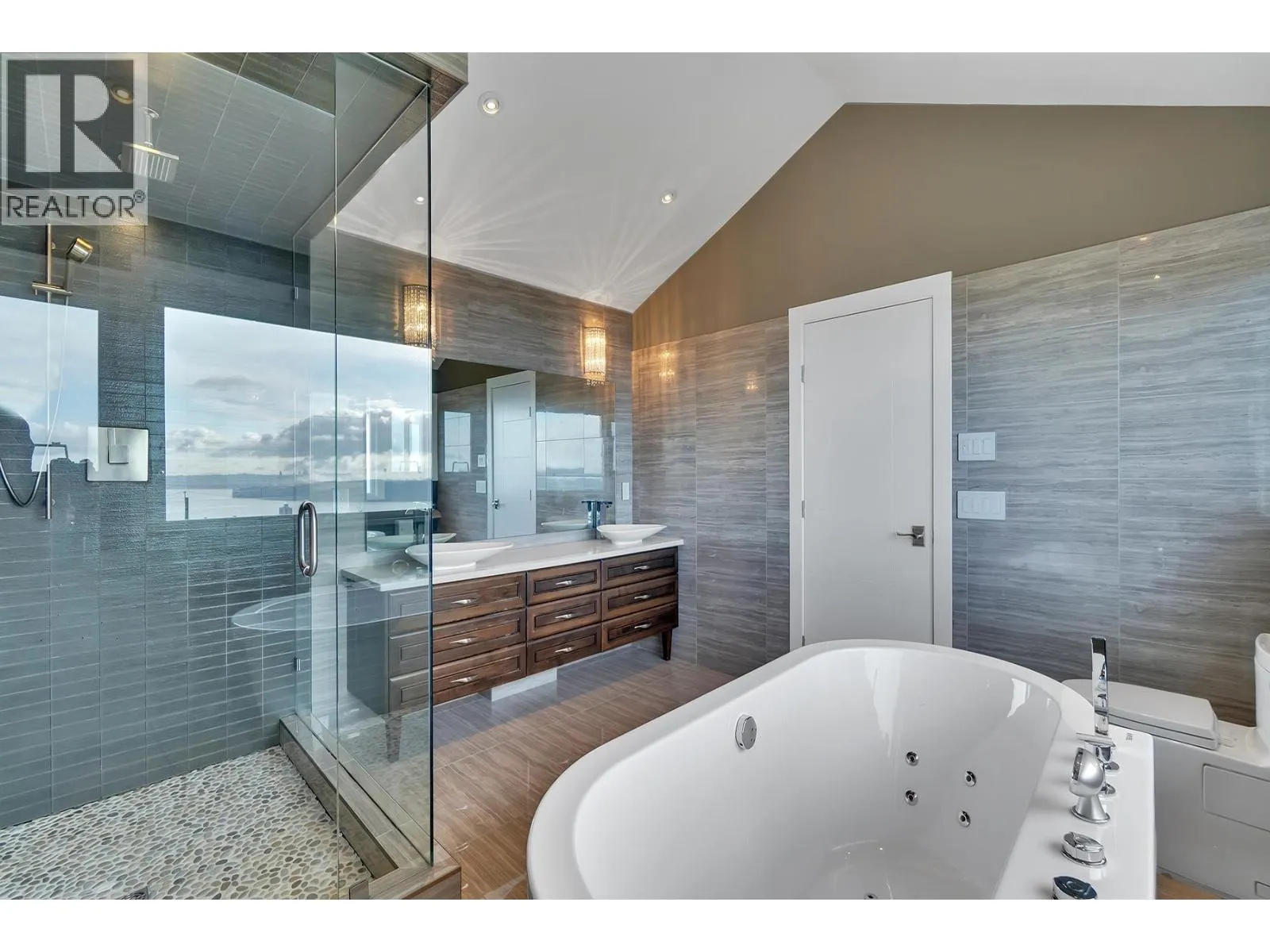 2278 ORCHARD LANE