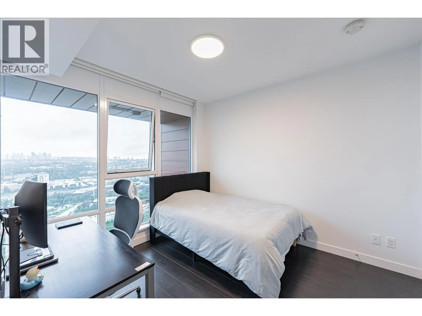 3406 2085 SKYLINE COURT