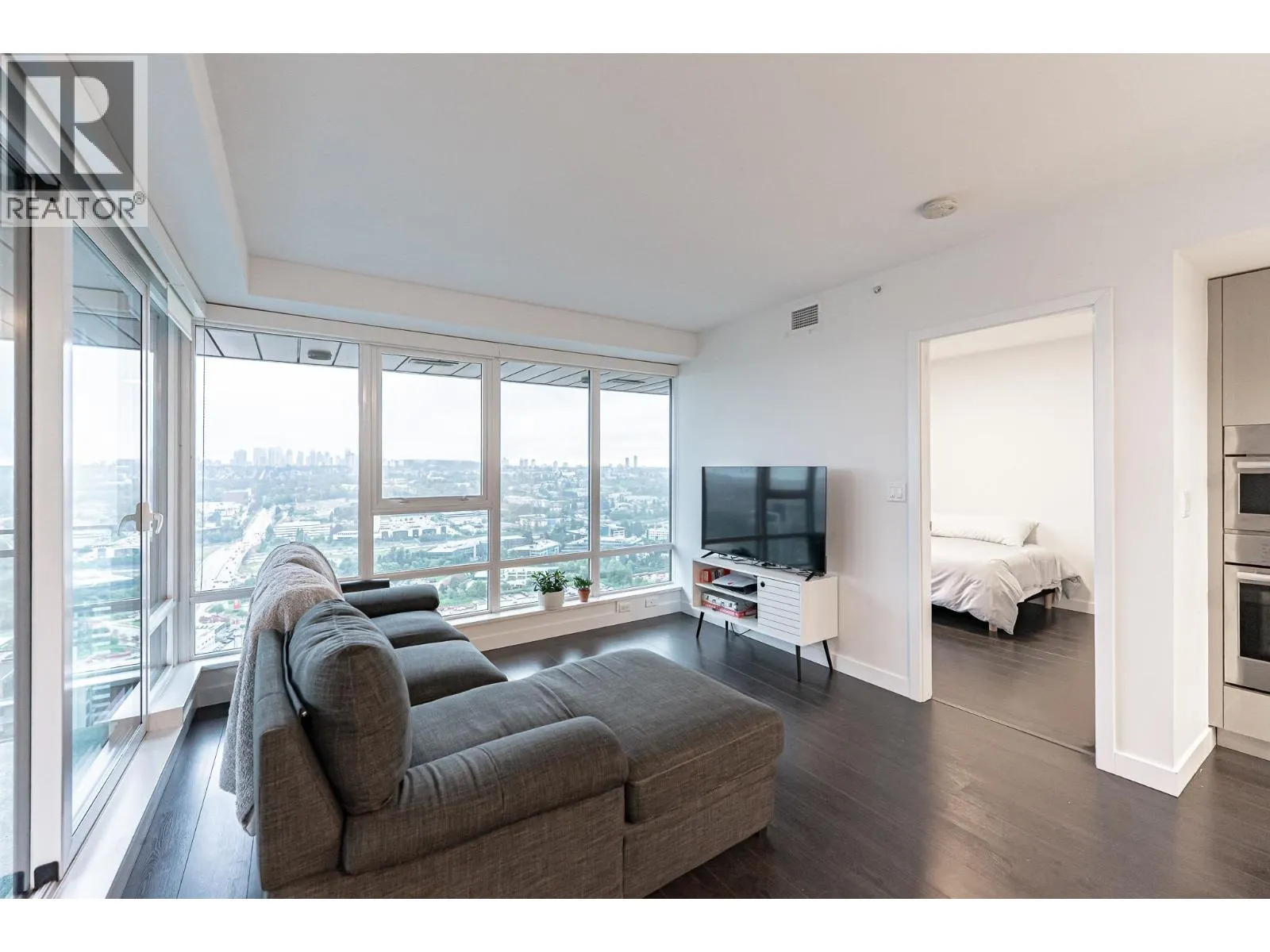 3406 2085 SKYLINE COURT