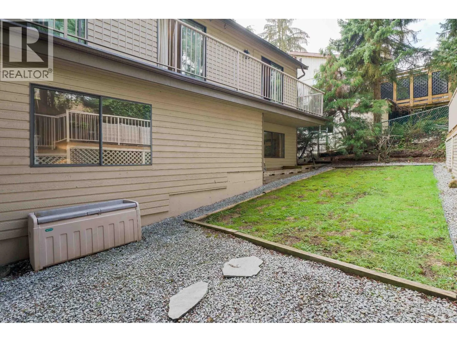 1261 LANSDOWNE DRIVE