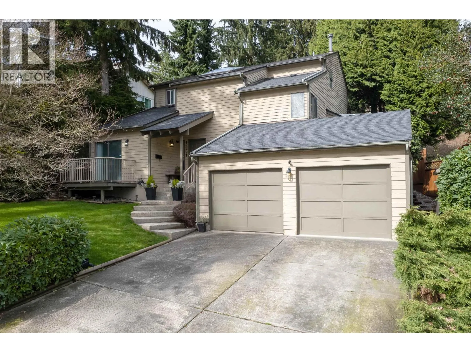 1261 LANSDOWNE DRIVE