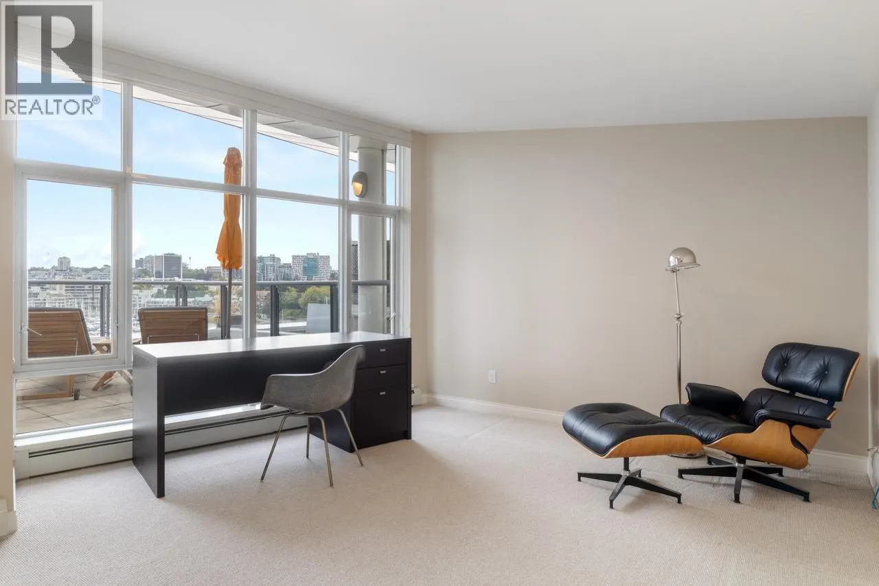805 1383 MARINASIDE CRESCENT