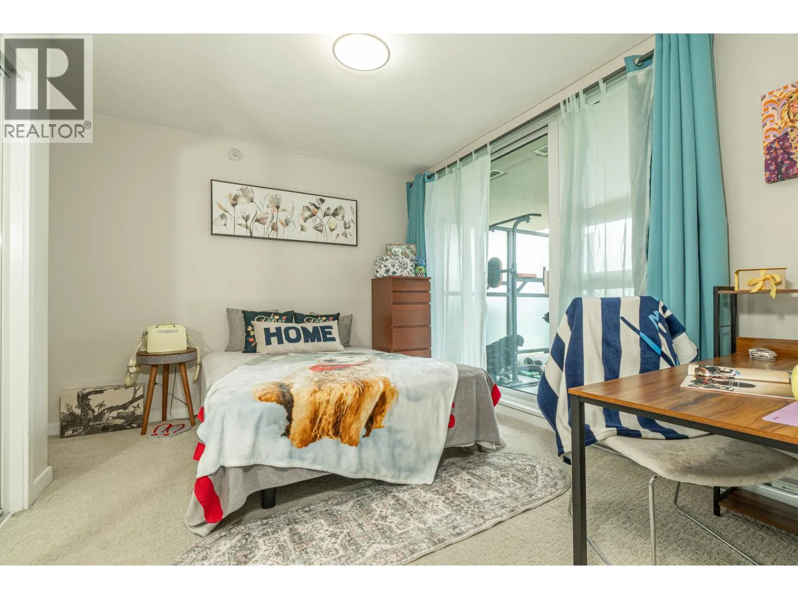 1901 2200 DOUGLAS ROAD