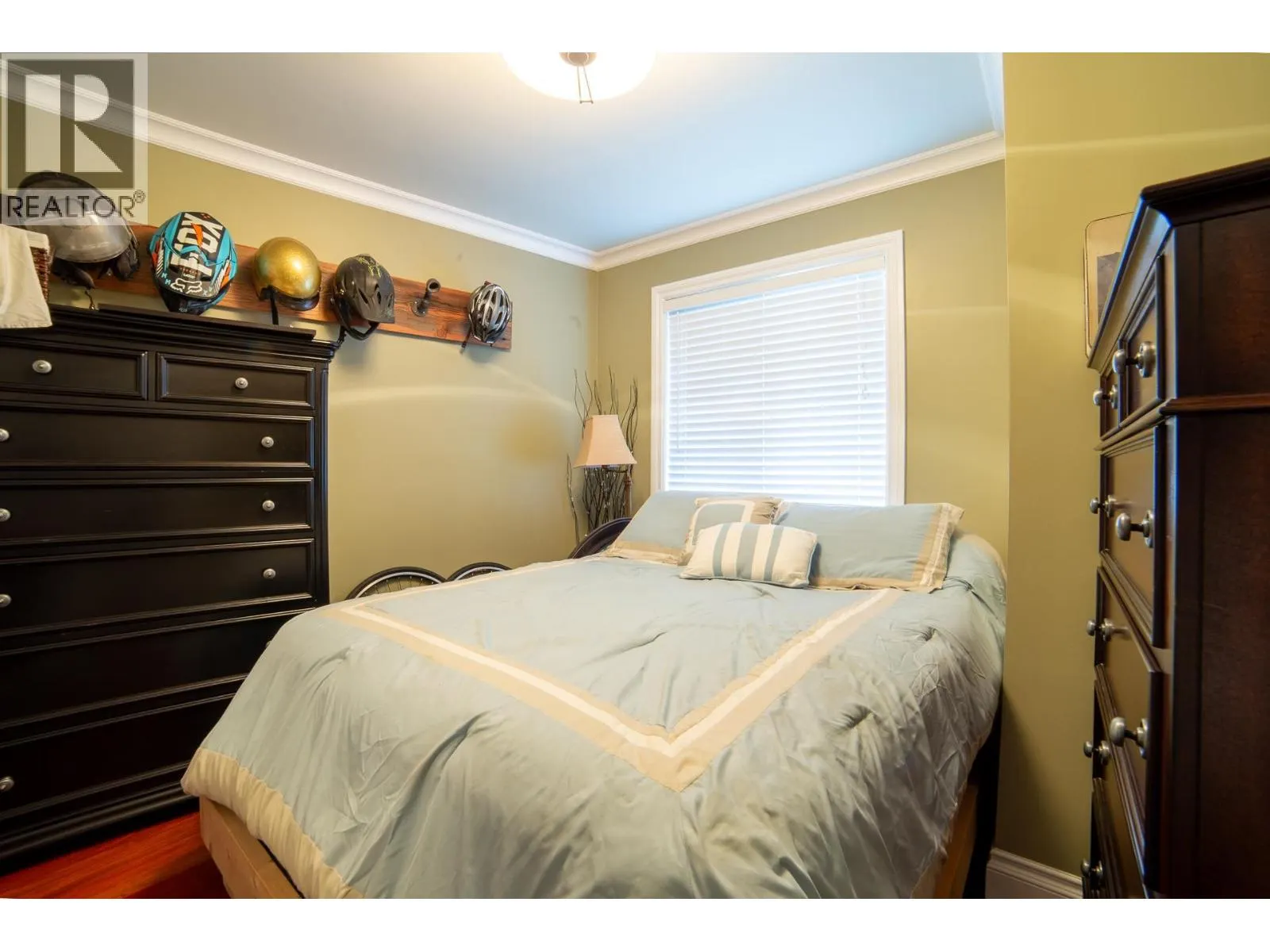 5346 HAZEL COURT