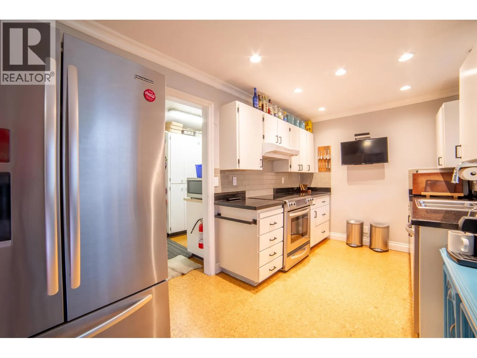 5346 HAZEL COURT