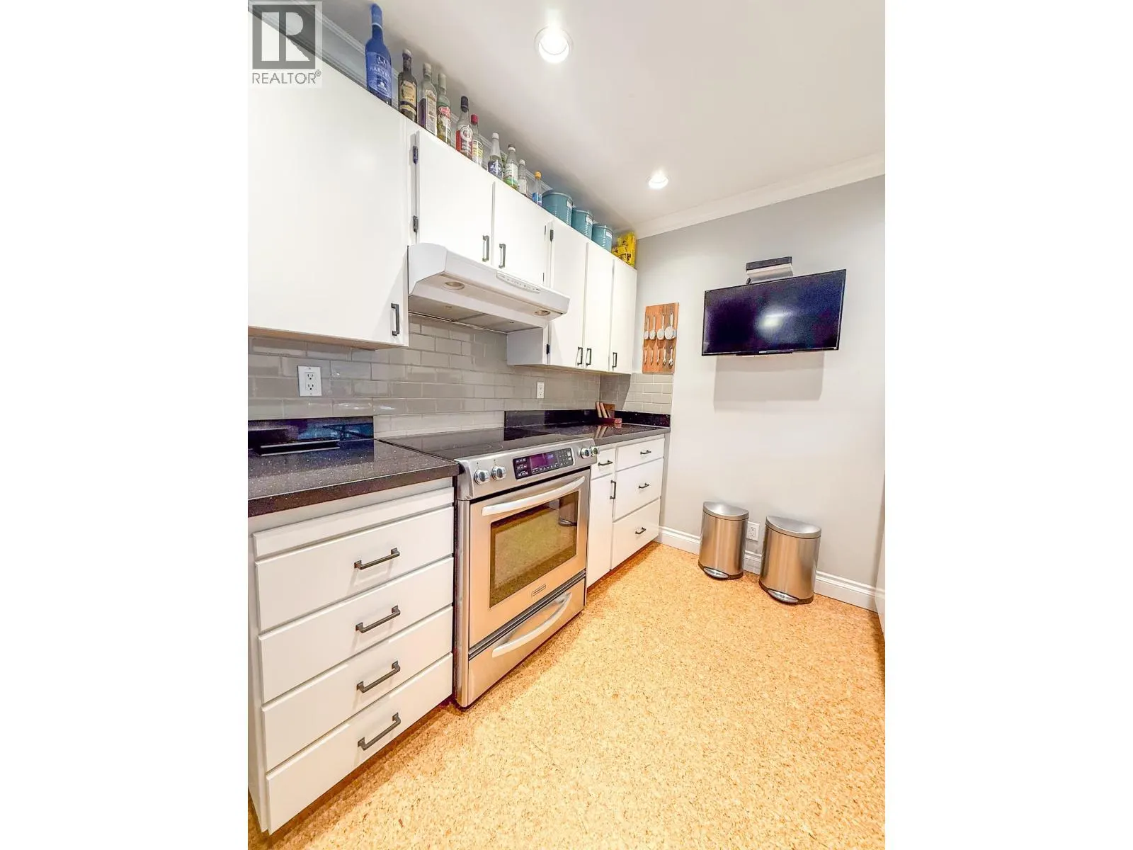 5346 HAZEL COURT