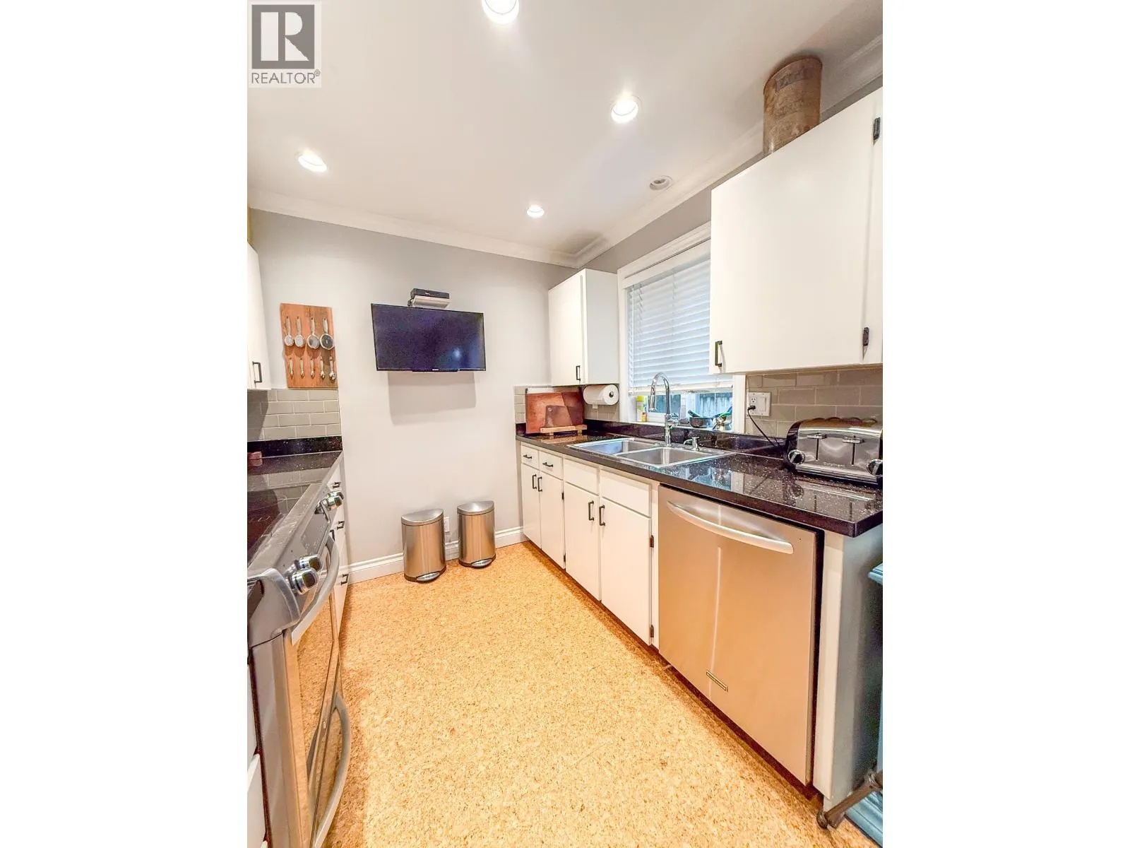 5346 HAZEL COURT