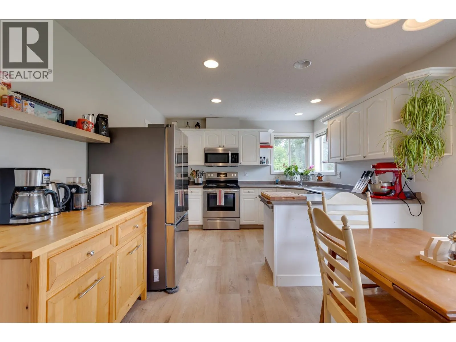5581 HEYER ROAD