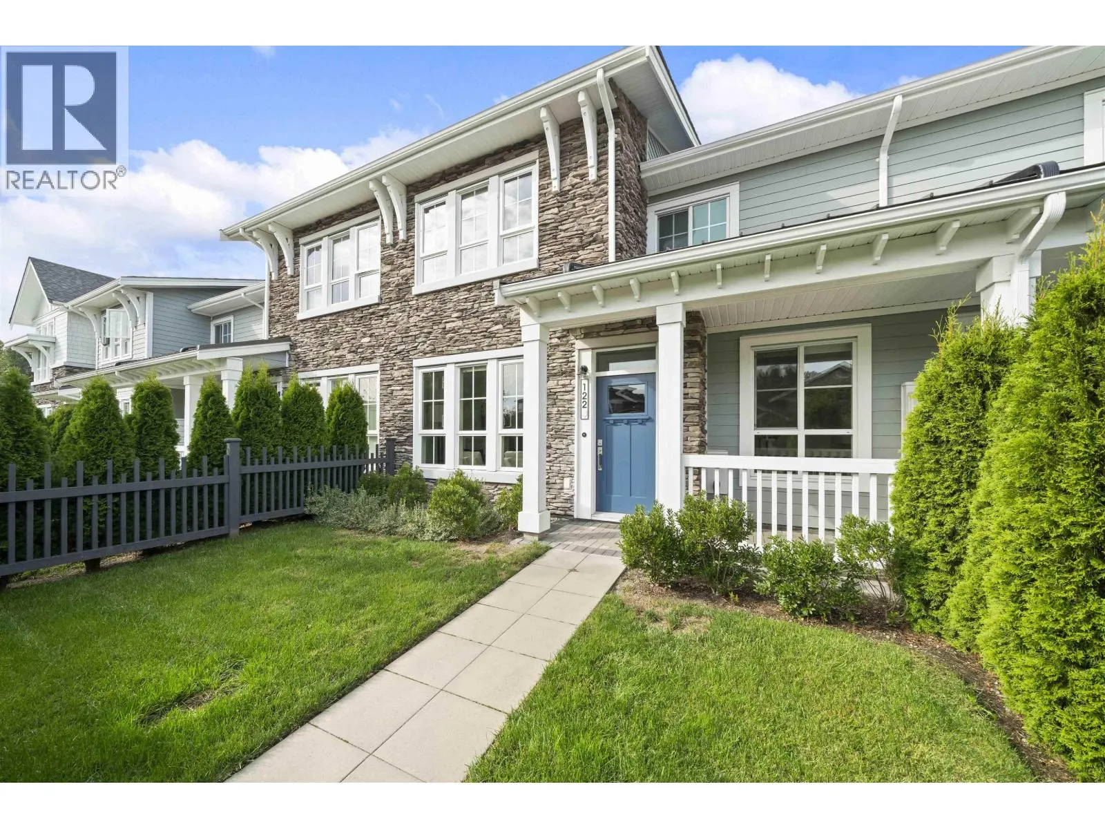 122 5311 ADMIRAL WAY