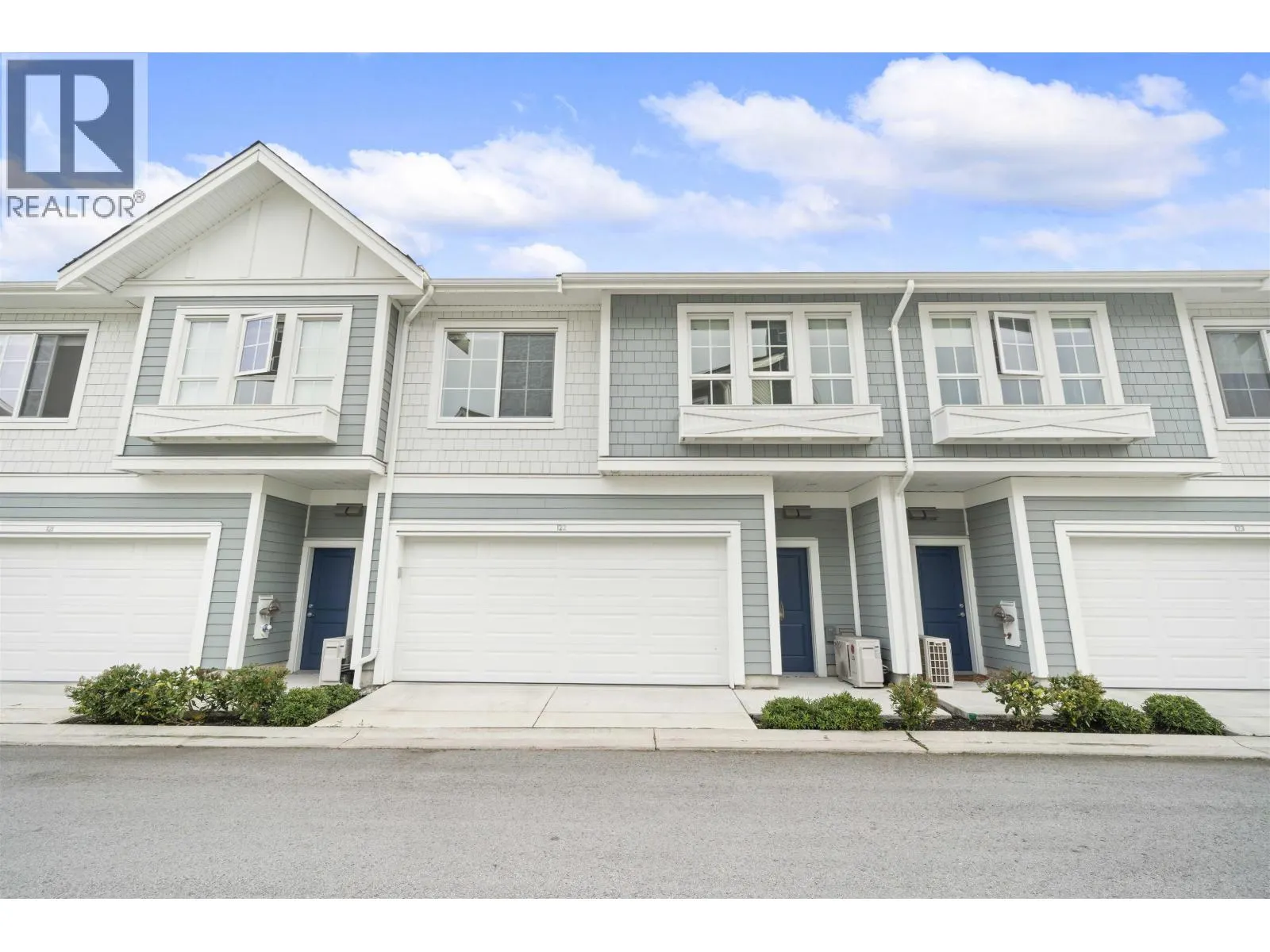 122 5311 ADMIRAL WAY