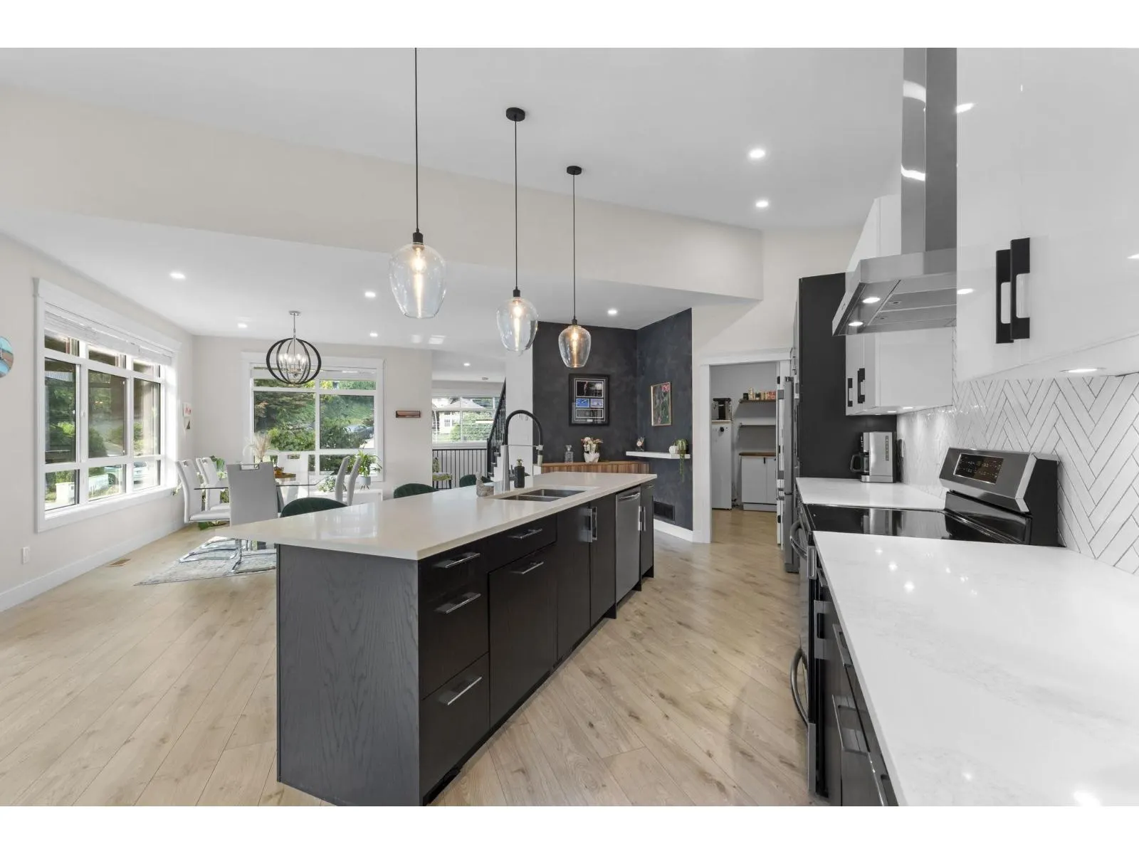 47208 SWALLOW PLACE|Little Mountain